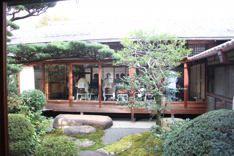 四季咲さんの中庭