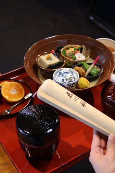 昼食・精進料理阿じろさん